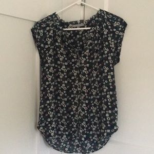 Daniel Rainn Bernal Split Neck Blouse size S